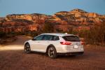 Buick Regal TourX 2017 года (NA)